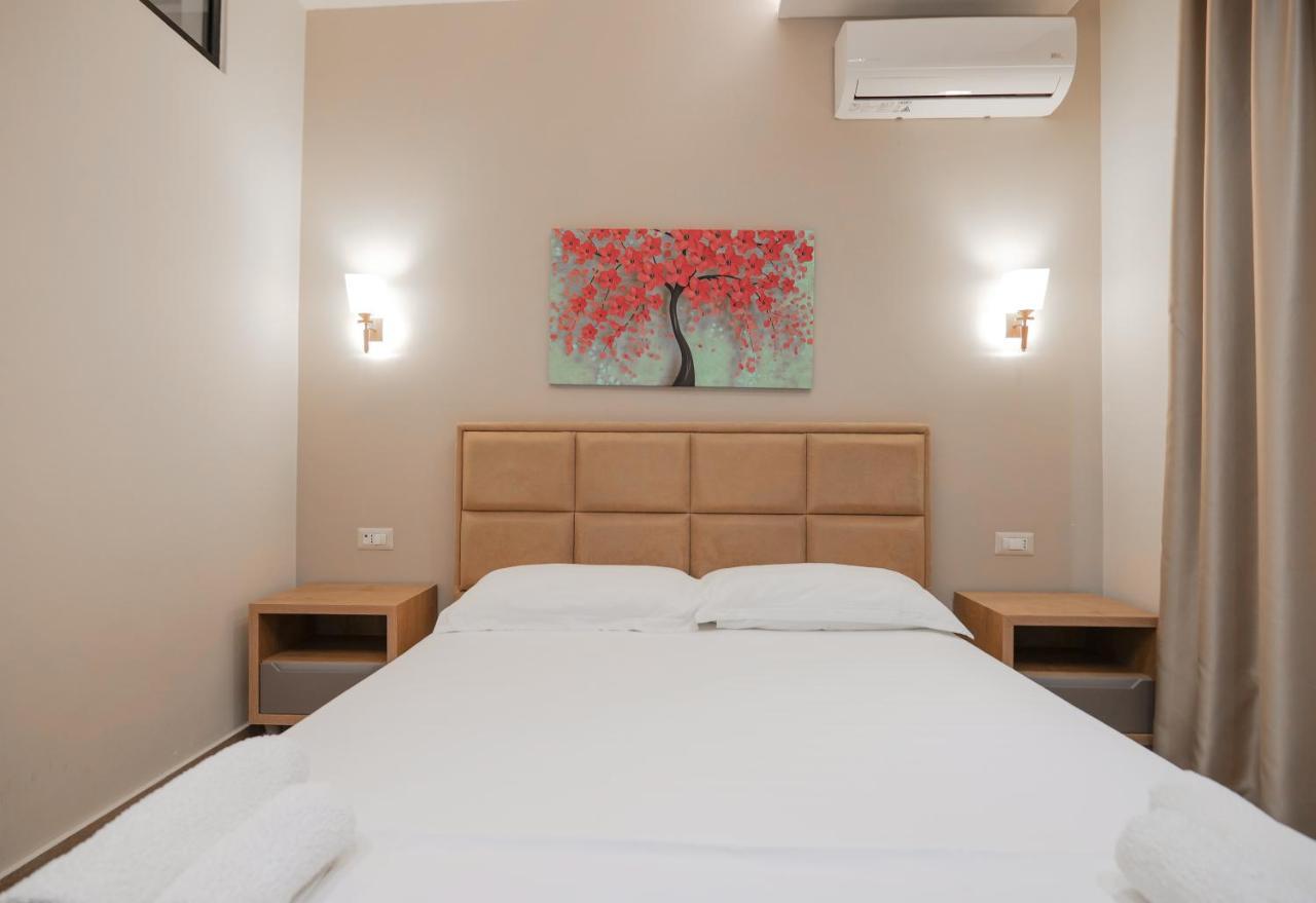 Hotel Roalb Radhimë Eksteriør billede