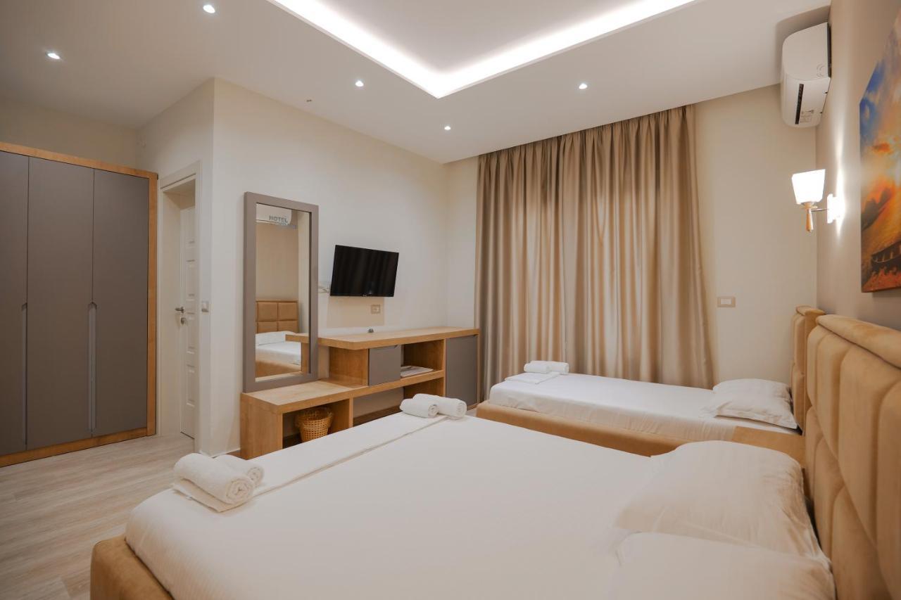Hotel Roalb Radhimë Eksteriør billede