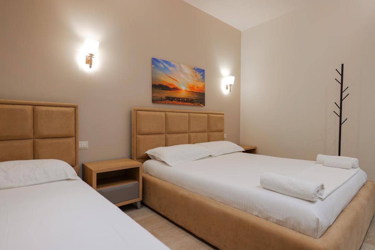 Hotel Roalb Radhimë Eksteriør billede